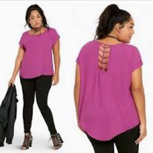 ✨Torrid Magenta Georgette Cage Back Top - Picture 1 of 7